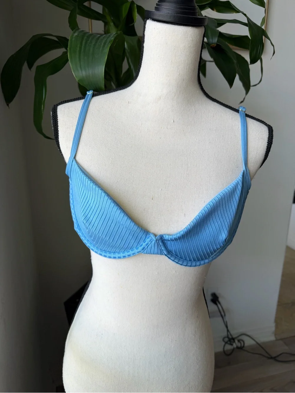 Monday Swimwear dream Blue Ribbed Bikini top